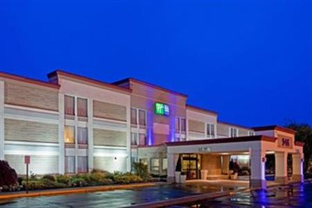 Holiday Inn Express Mahwah