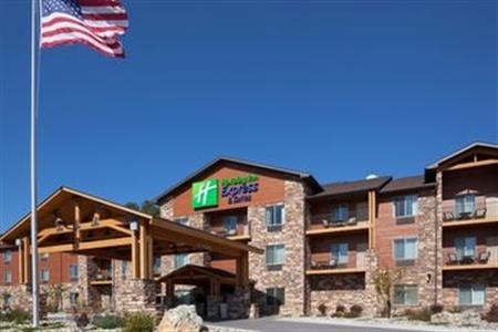 Holiday Inn Express & Suites