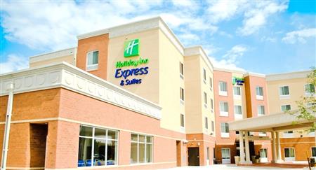 Holiday Inn Express & Suites Denver North