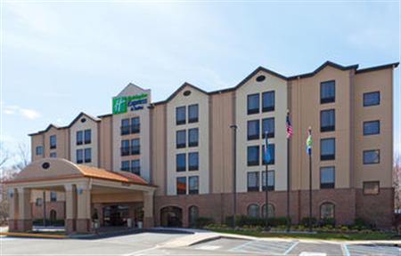 Holiday Inn Express & Suites