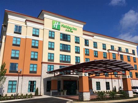 Holiday Inn & Suites Tupelo North