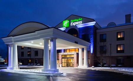 Holiday Inn Express Milwaukee N-Brown Deer/mequon