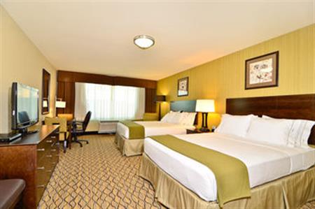 Holiday Inn Express & Suites