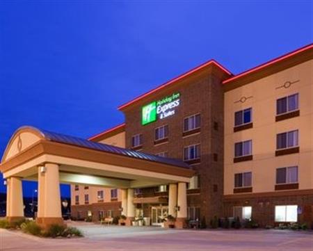 Holiday Inn Express & Suites