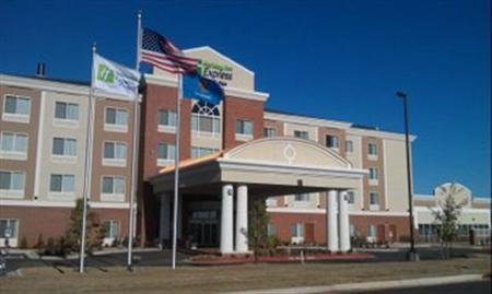 Holiday Inn Express & Suites