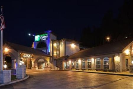 Holiday Inn Express & Suites