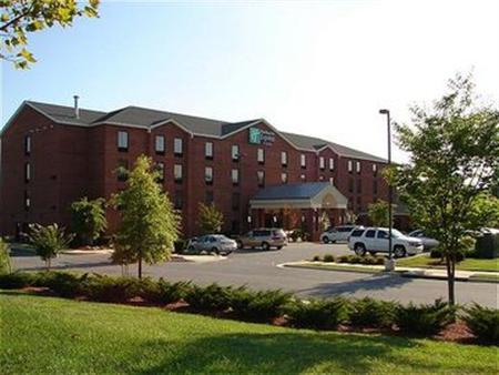 Holiday Inn Express & Suites I-95 Capitol Beltway