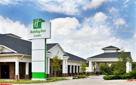 Holiday Inn & Suites University Area