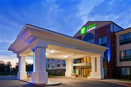 Holiday Inn Express & Suites