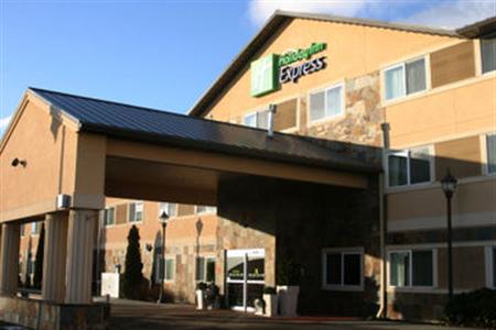 Holiday Inn Express & Suites