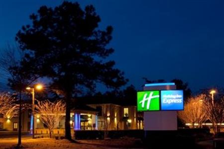 Holiday Inn Express Charleston