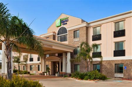 Holiday Inn Express & Suites Fairfield-North