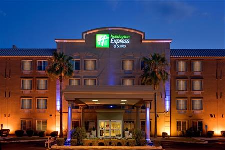 Holiday Inn Express & Suites Peoria North