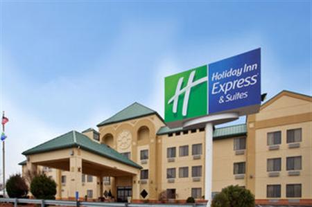 Holiday Inn Express & Suites St. Louis West - Fenton