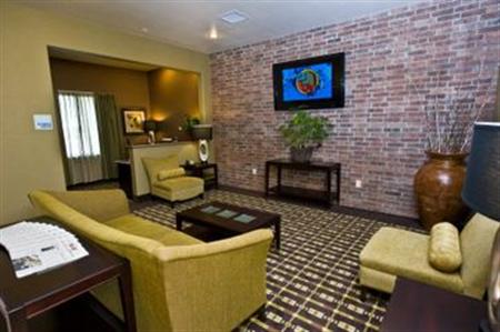 Holiday Inn Express & Suites