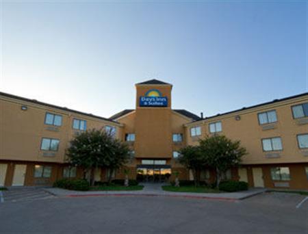 Days Inn And Suites