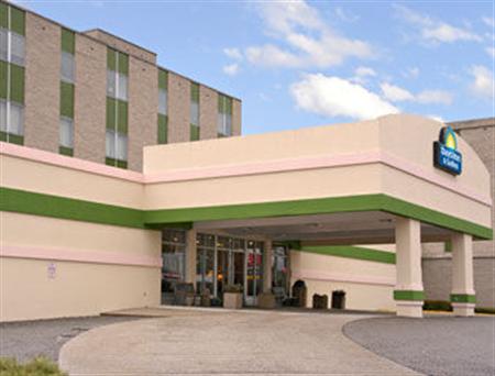 Days Inn And Suites