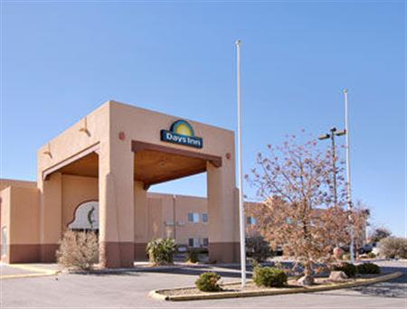 Days Inn And Suites