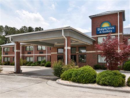 Days Inn And Suites