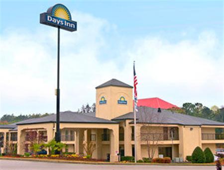 Days Inn & Suites Stockbridge South Atlanta