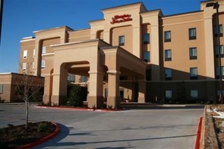 Hampton Inn & Suites