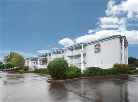 Bw Grand Manor Inn & Suites