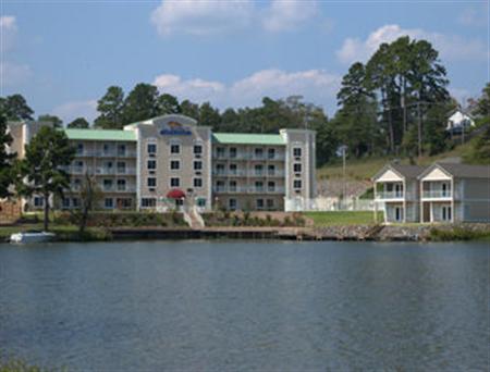 Baymont Inn And Suites