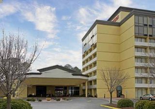 Clarion Inn & Suites By Hampton Convention Center