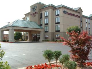 Doubletree Club Springdale