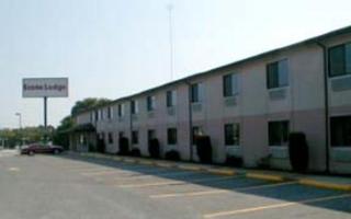 Rodeway Inn & Suites