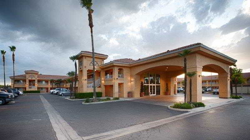 Best Western Plus Inn & Suites Lemoore