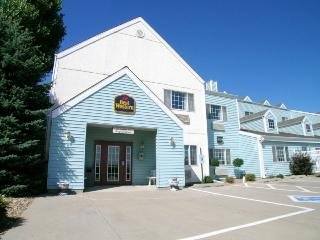 Best Western Cozy House & Suites