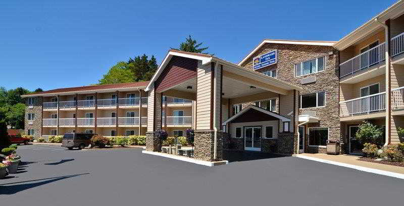 Best Western Plus Landmark Inn