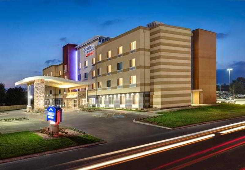 Fairfield Inn & Suites Hutchinson