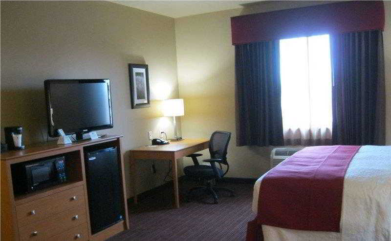 Best Western Golden Prairie Inn & Suites