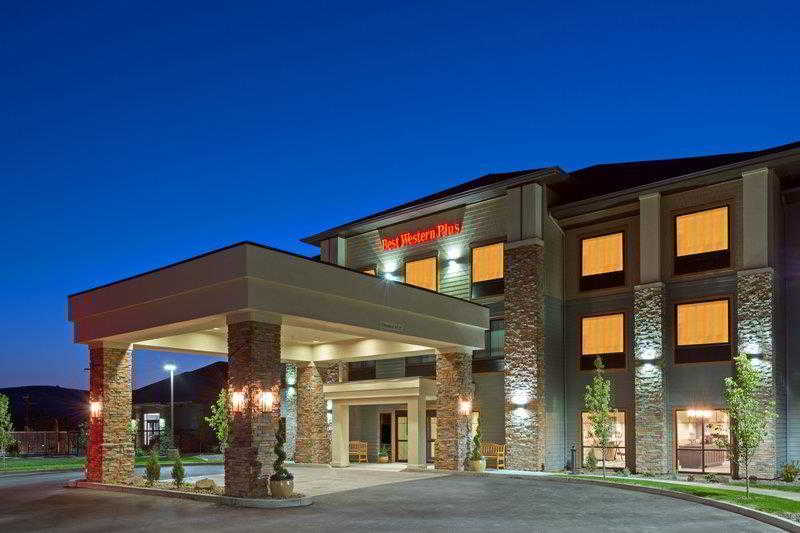 Best Western Plus Dayton Hotel & Suites