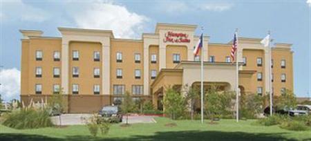 Hampton Inn Suites Buda