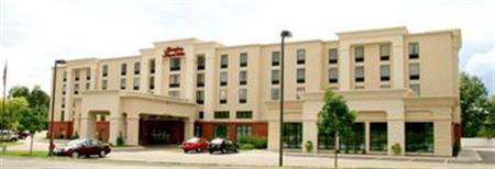 Hampton Inn & Suites