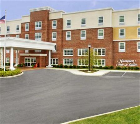 Hampton Inn & Suites