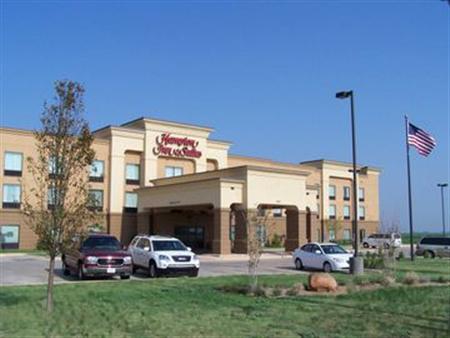 Hampton Inn & Suites