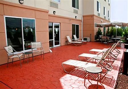 Fairfield Inn & Suites North