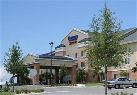 Fairfield Inn & Suites