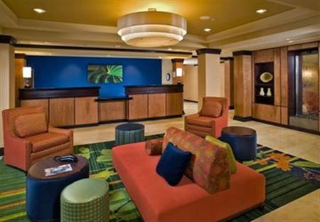 Fairfield Inn & Suites