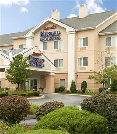 Fairfield Inn & Suites Boston Milford