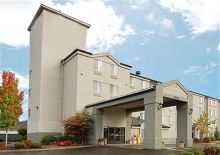 Econo Lodge Inn & Suites