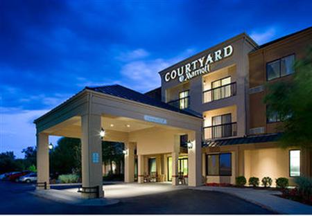 Courtyard Wichita East