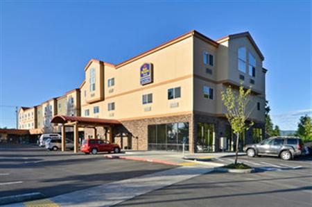 Bw Plus Battle Ground Inn & Suites