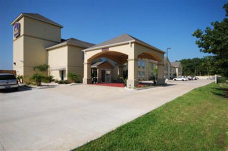 Bw Plus Inn & Suites