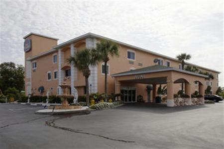 Best Western Bonita Springs Hotel & Suites