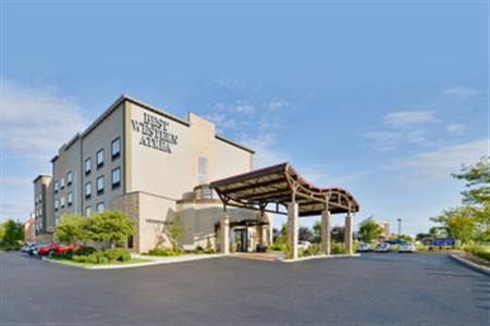 Bw Plus Atrea Airport Inn & Suites